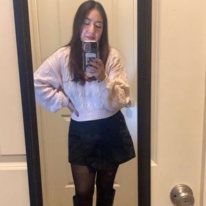 Meet your Posher, Alma